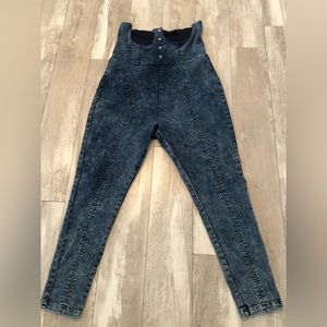 fashion nova adorable/sexy jumpsuit